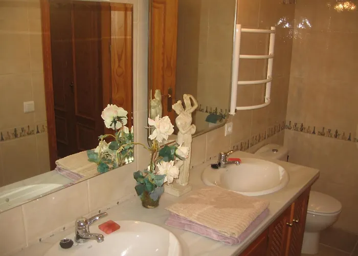 Roca - 1st Floor Apartment *